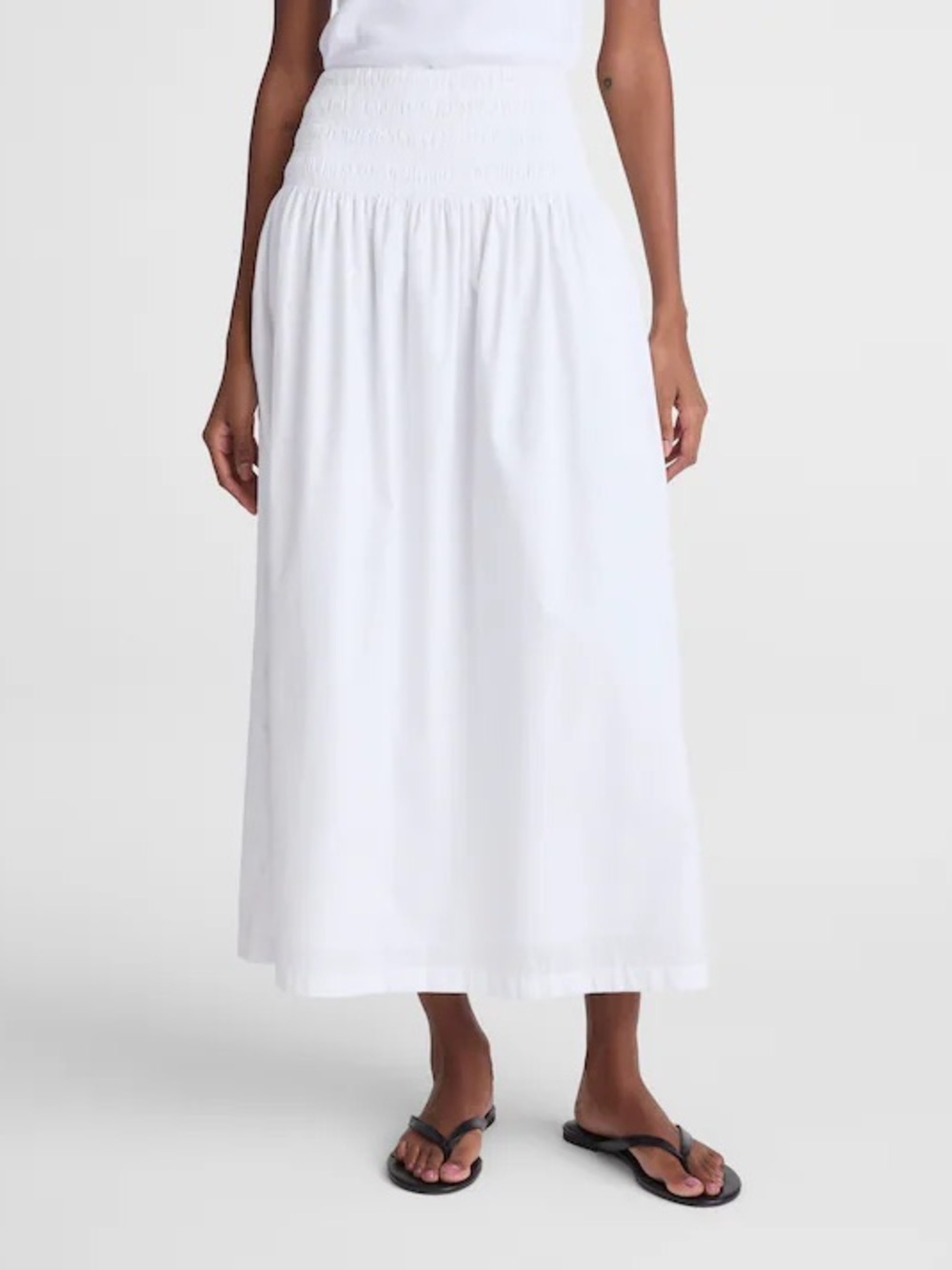 Madewell Smocked-Waist Midi Skirt in Poplin - Picture 6 of 7